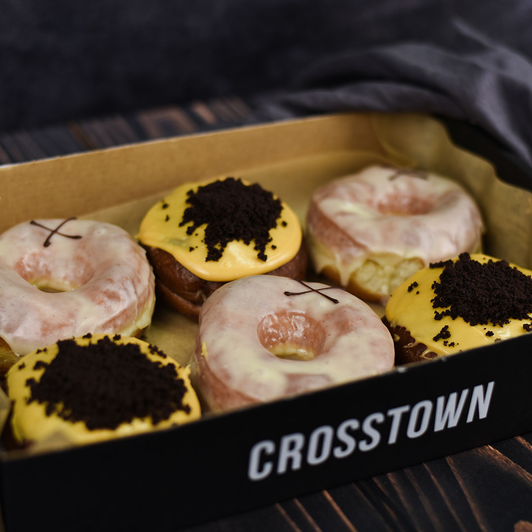 Sea Salt Caramel & Banana Cream Box | Doughnuts | Crosstown 2