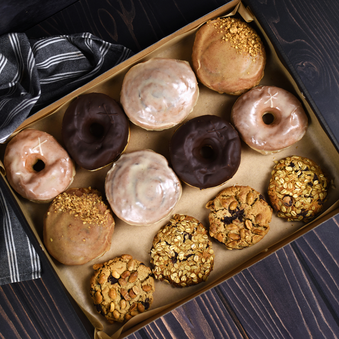 Doughnut & Cookie Box | Combos | Crosstown 1