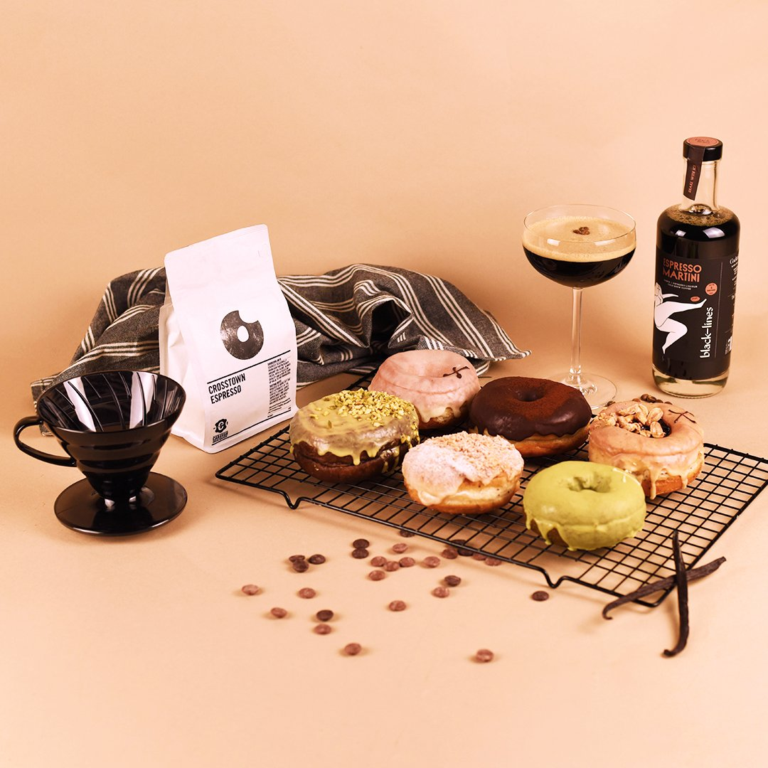 Coffee Lovers' Gift Box | Gifts | Crosstown 1