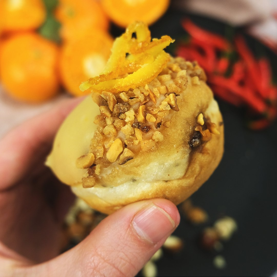 Hazelnut Praline & Mandarin Chilli | Dough bite | Crosstown 3