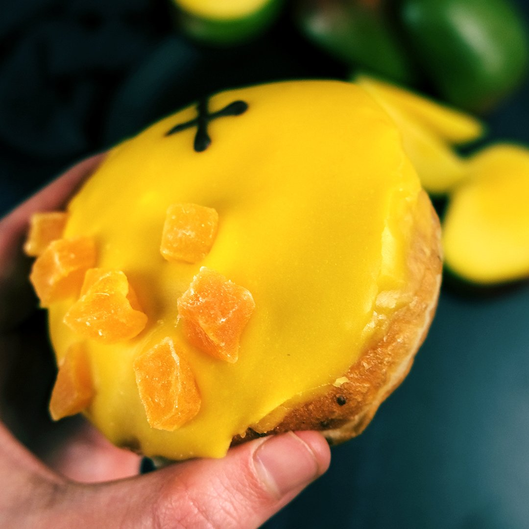Mango & Vanilla | Doughnuts | Crosstown 2