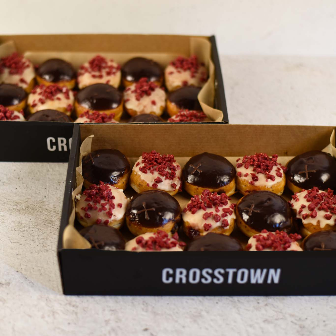 Crosstown dough bite sharing box (30) doughnuts 4