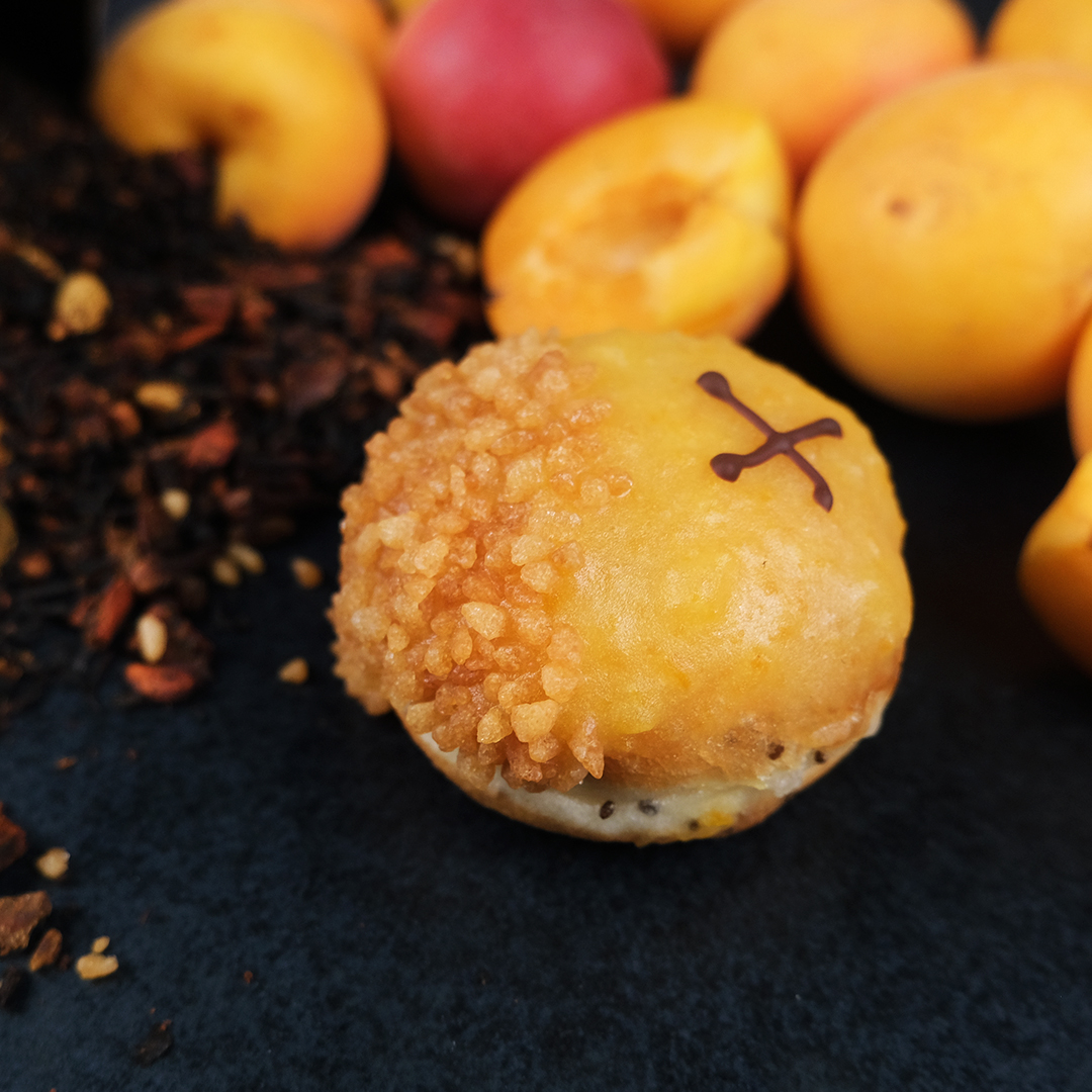 Iced Chai & Apricot (ve) | Dough Bites | Crosstown