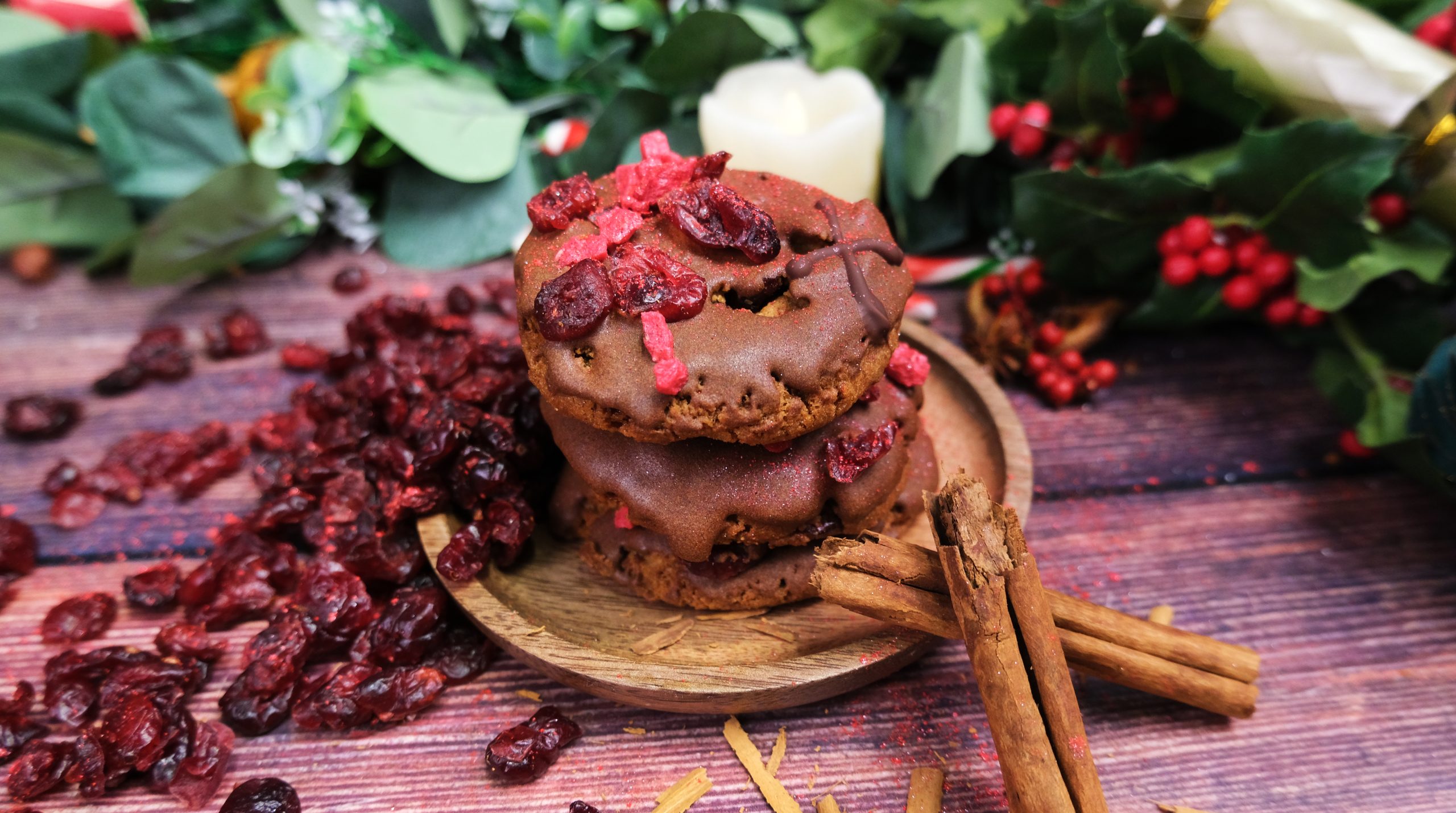 Cinnamon & Cranberry Christmas Cookie
