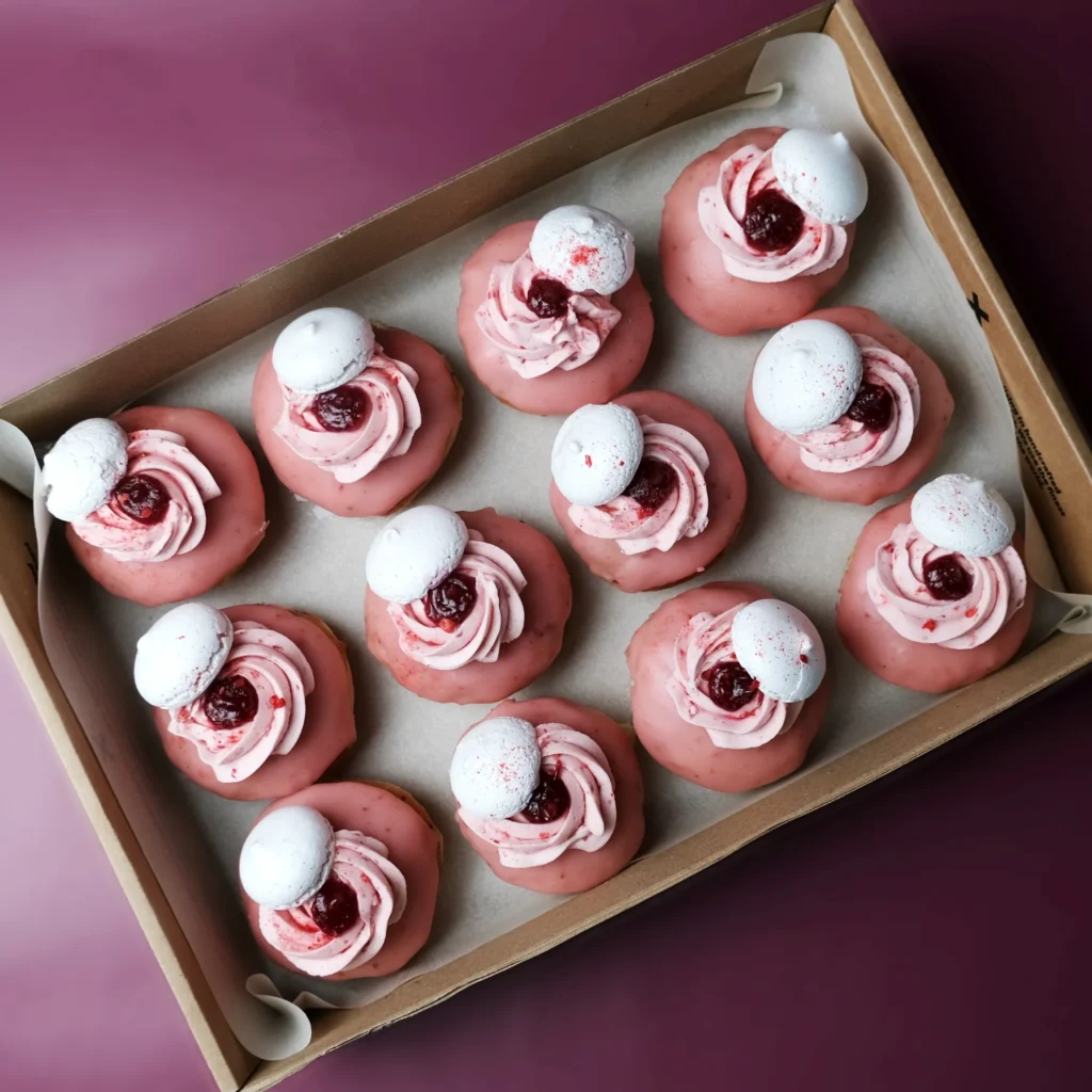 Valentine's Day Doughnuts | Last Minute Valentine's Gifts | Valentine's Gifts for her | Valentine's Gifts for him | Eton Mess | Vegan Doughnut