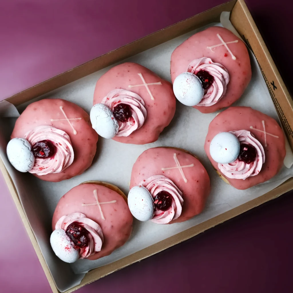Valentine's Day Doughnuts | Last Minute Valentine's Gifts | Valentine's Gifts for her | Valentine's Gifts for him | Eton Mess | Vegan Doughnut