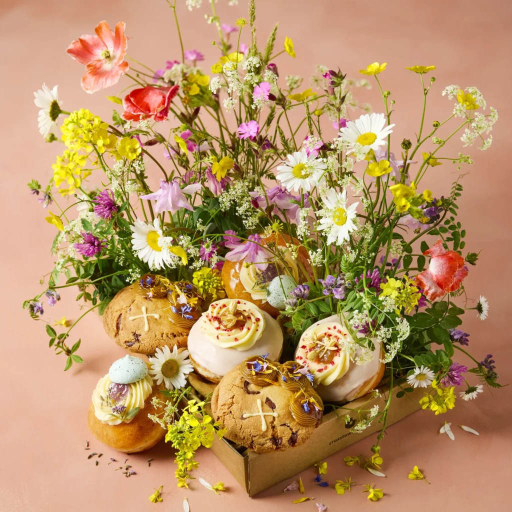 Floral Doughnuts | Floral Dessers | Summer Desserts