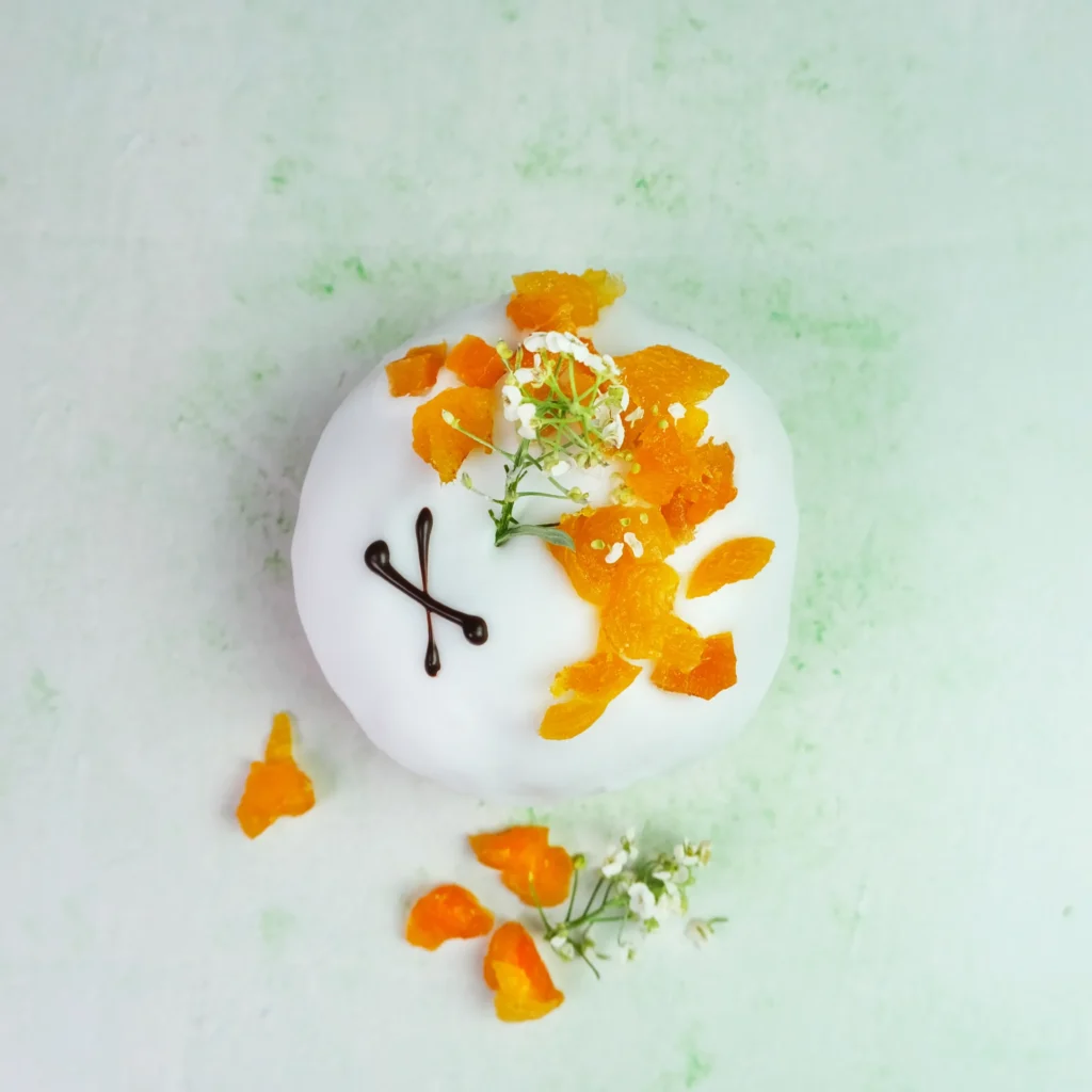 Apricot and Elderflower Doughnut (ve)